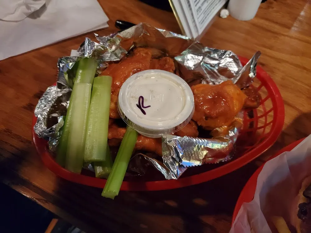 6 Piece Hot Wings